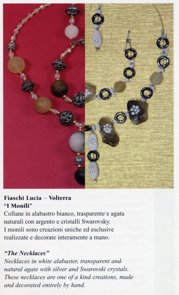 collane e pendenti con orecchini e bracciali con alabastro e pietre dure